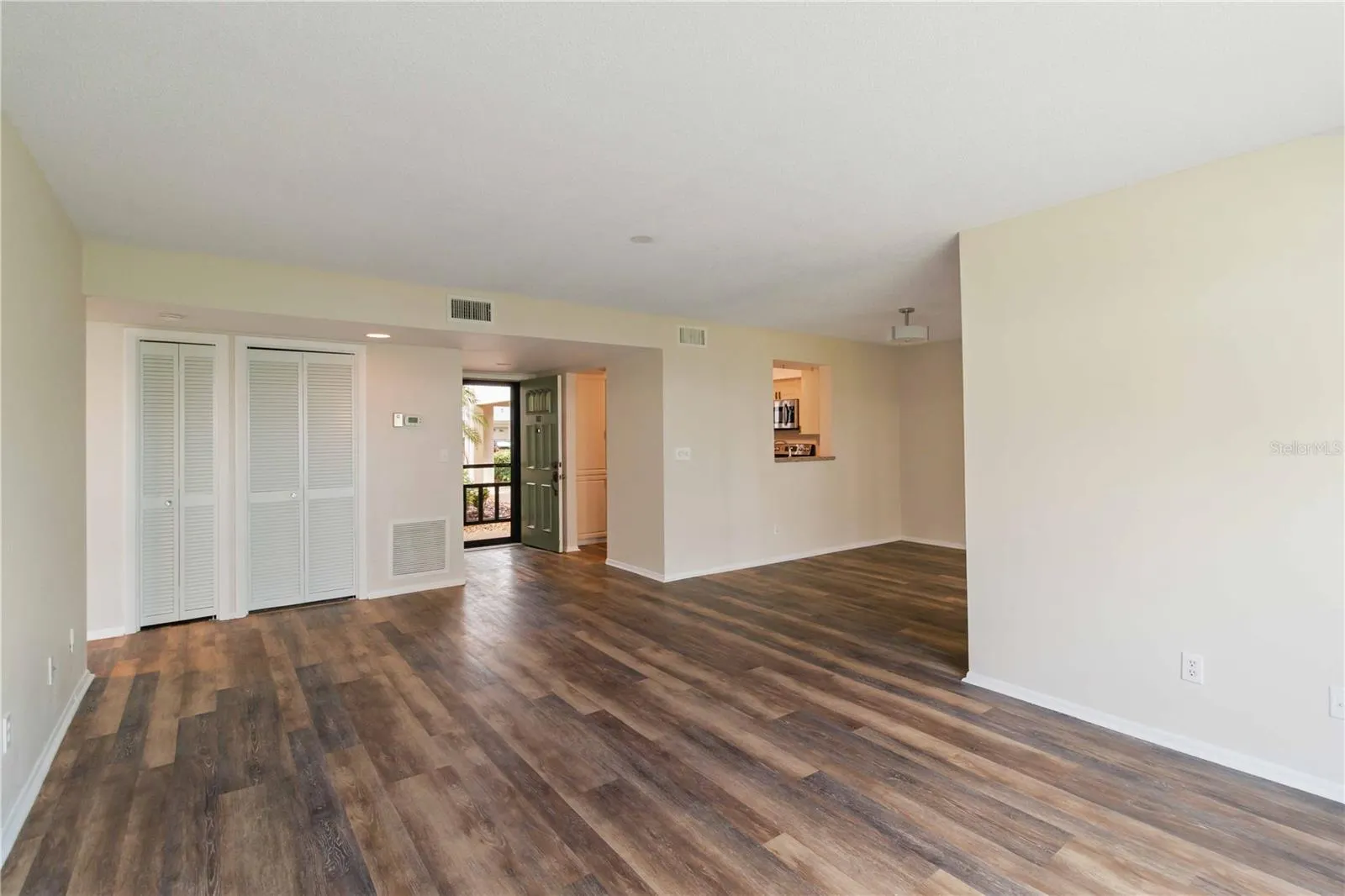 808 CAPRI ISLES BLVD #111, #111