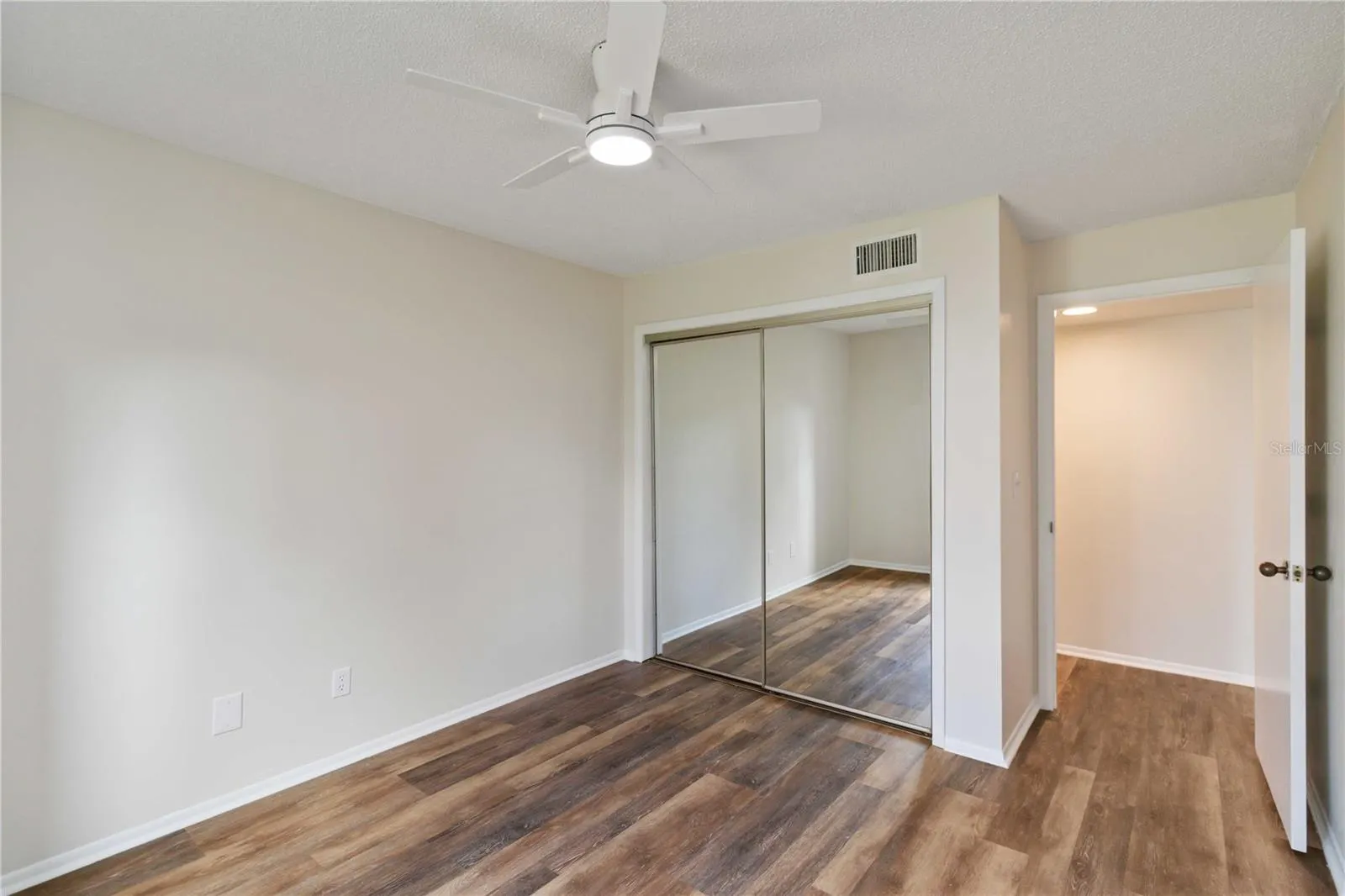 808 CAPRI ISLES BLVD #111, #111