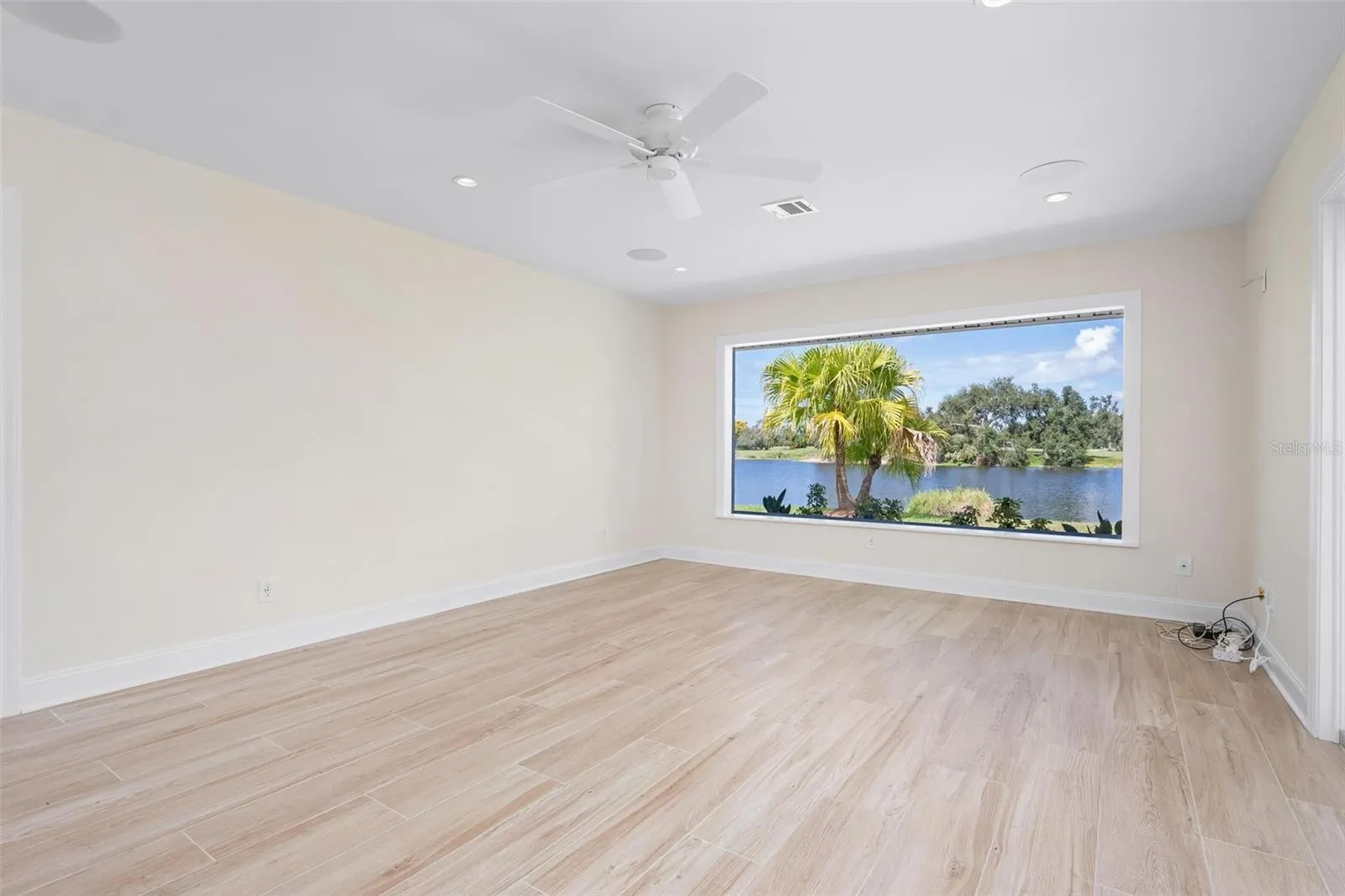 1935 INNISBROOK CT