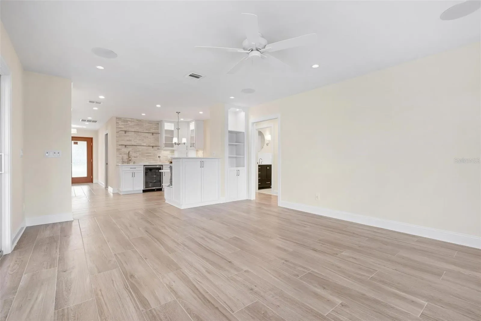 1935 INNISBROOK CT