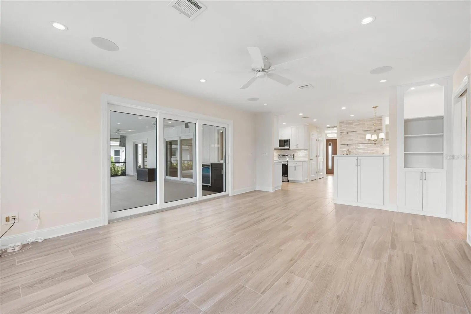 1935 INNISBROOK CT