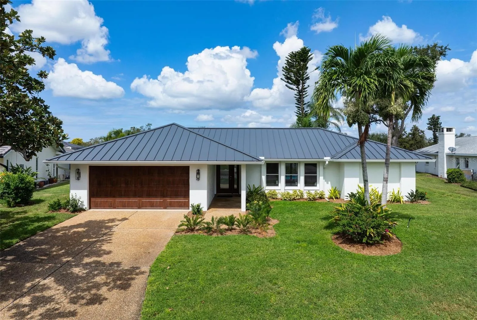 1935 INNISBROOK CT