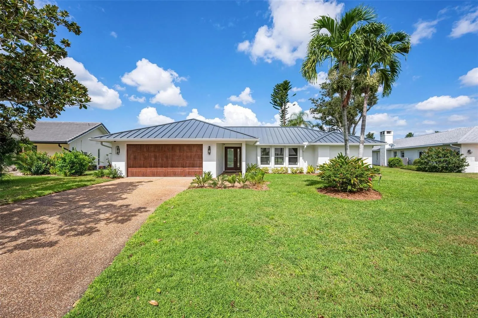 1935 INNISBROOK CT