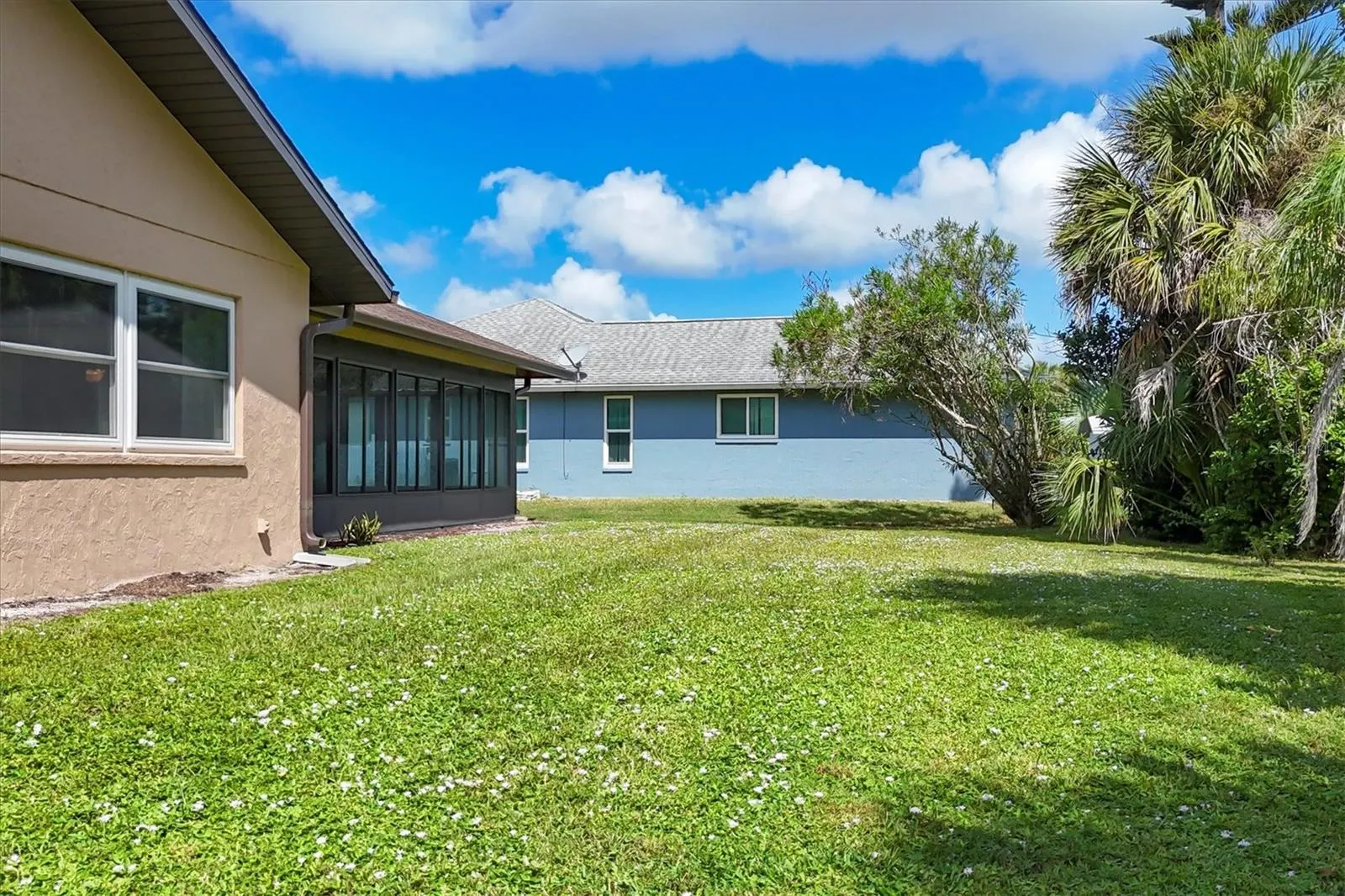 5833 HARRISON RD