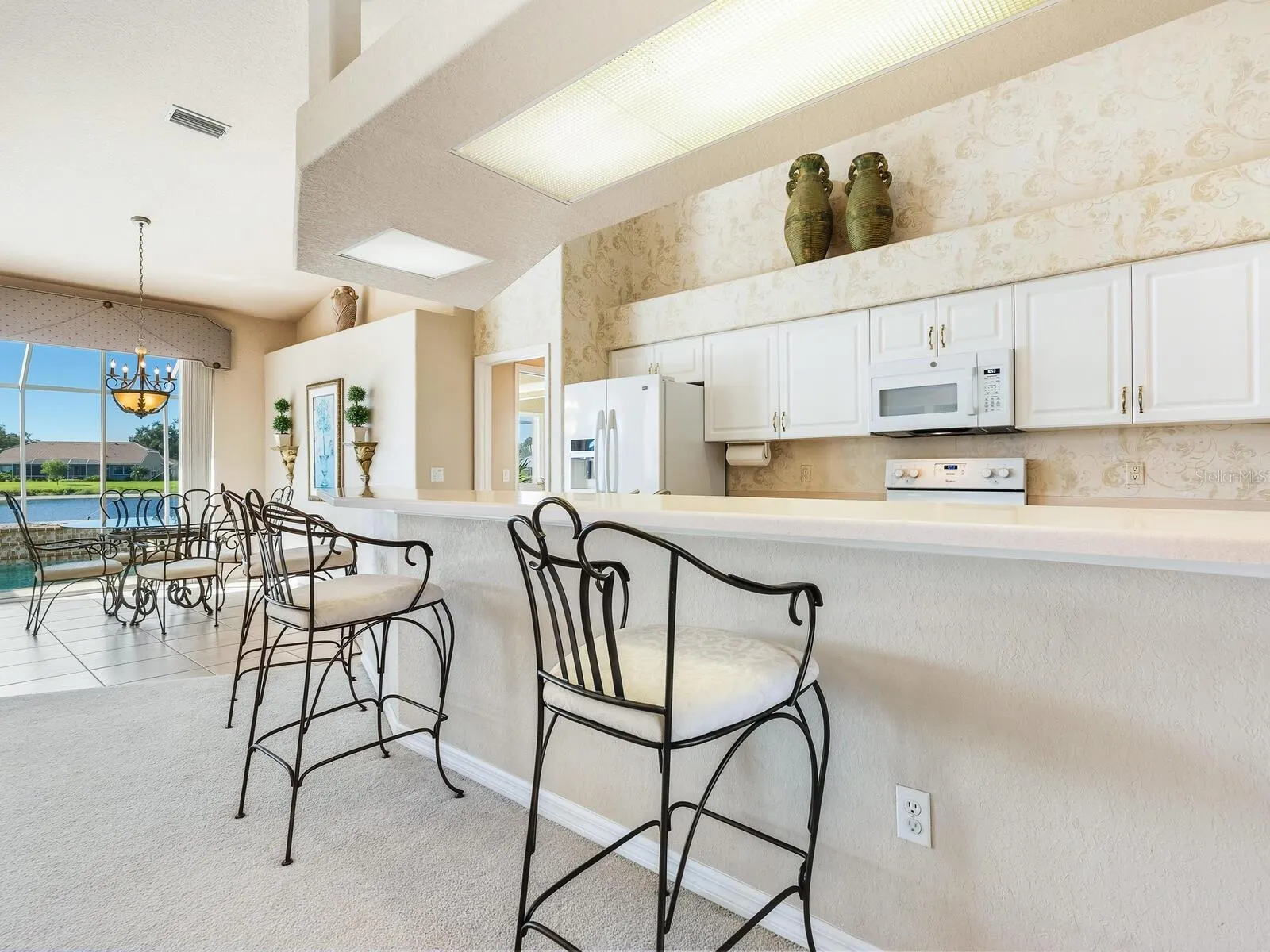 412 OAK HERITAGE DR