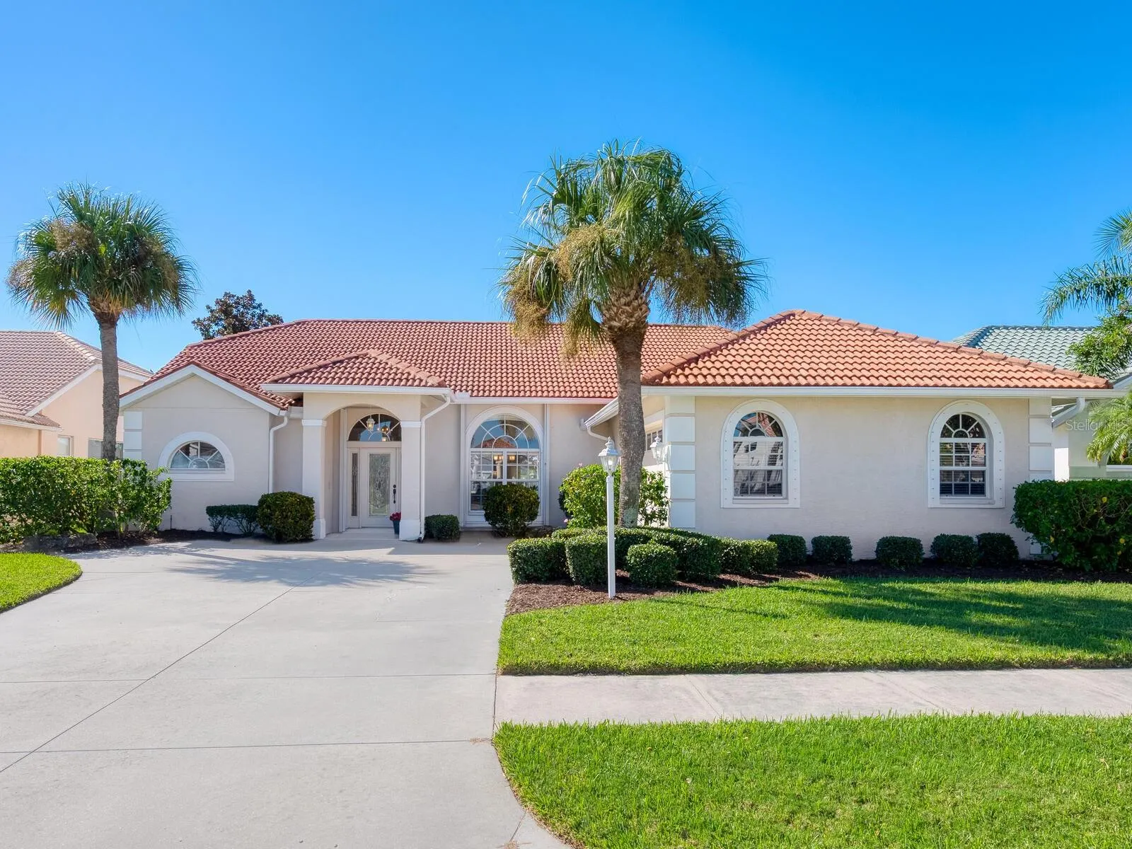 412 OAK HERITAGE DR