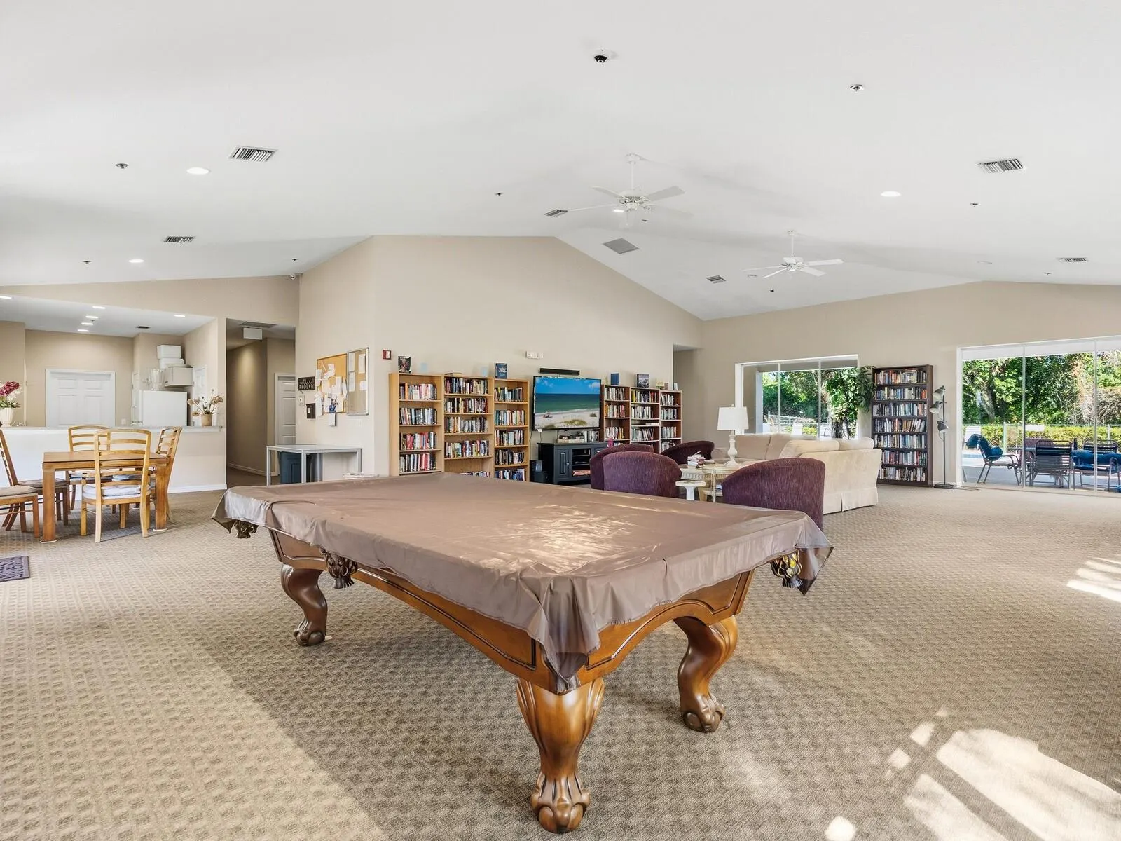 412 OAK HERITAGE DR