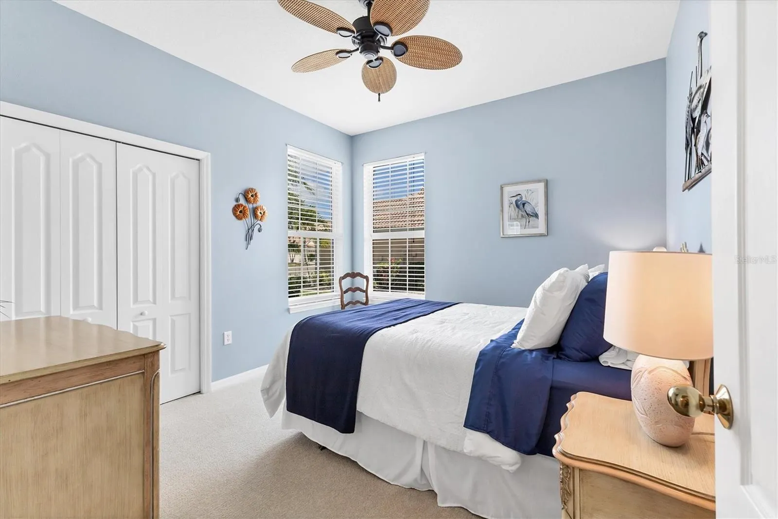 4827 WHISPERING OAKS DR