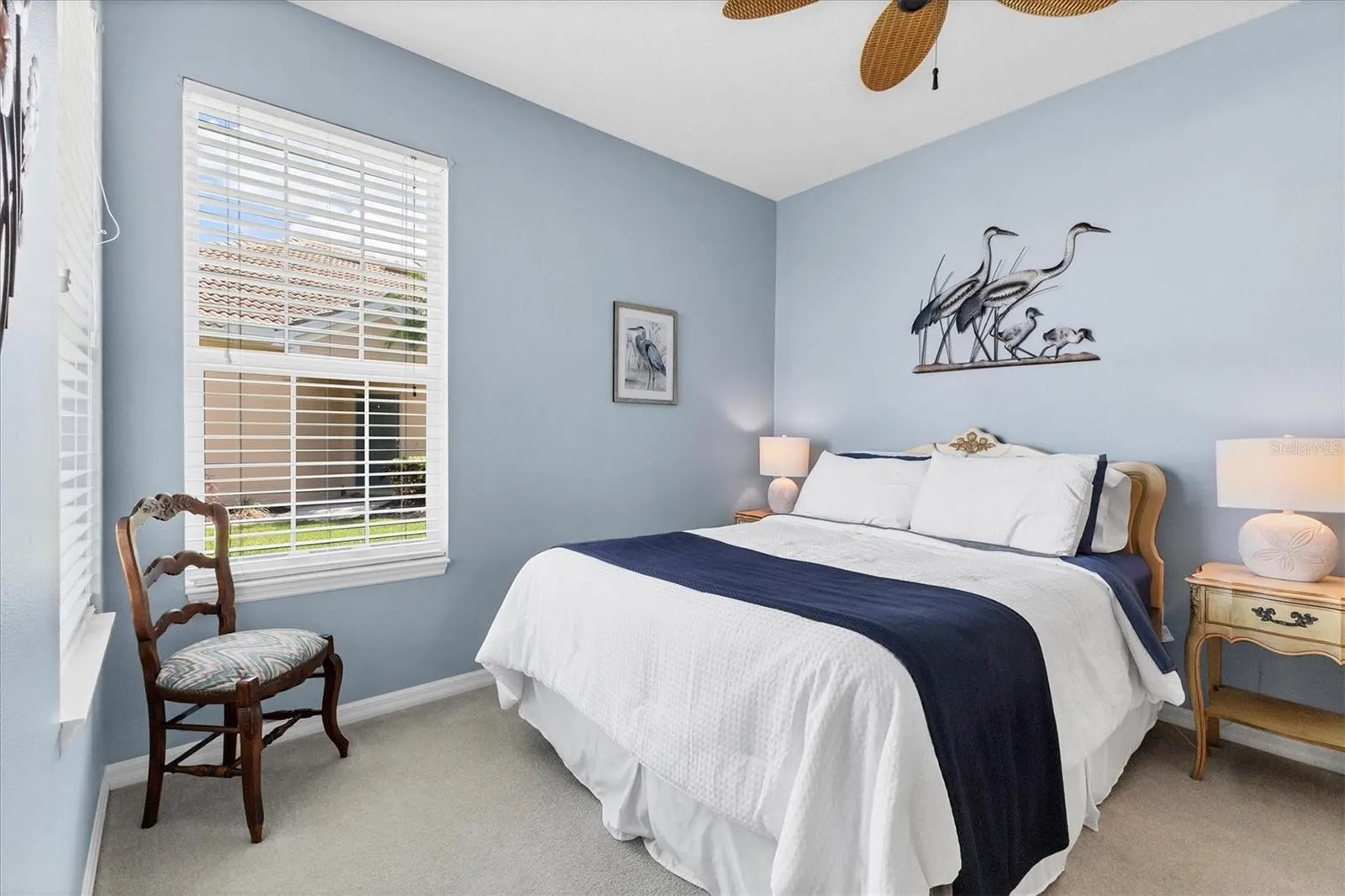 4827 WHISPERING OAKS DR