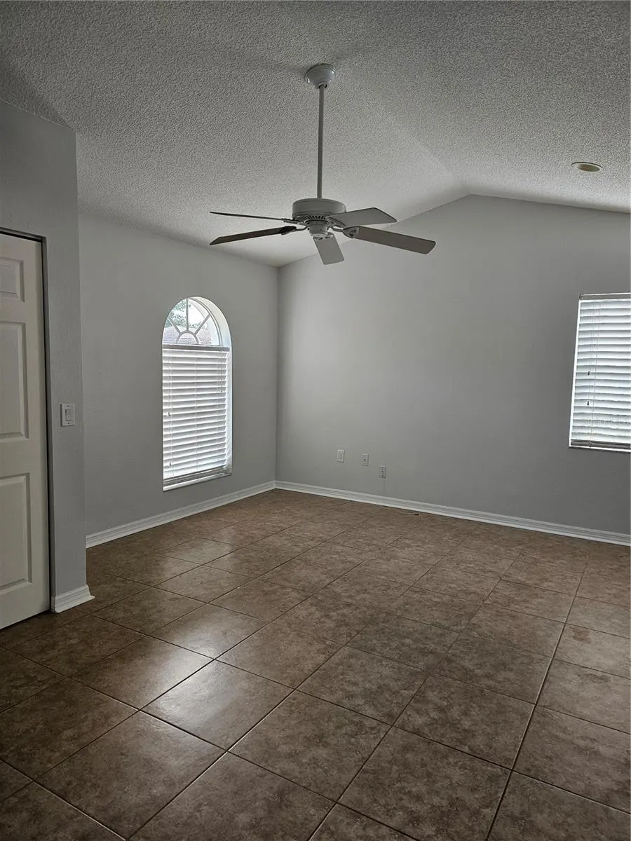 417 LAKE OF THE WOODS DR