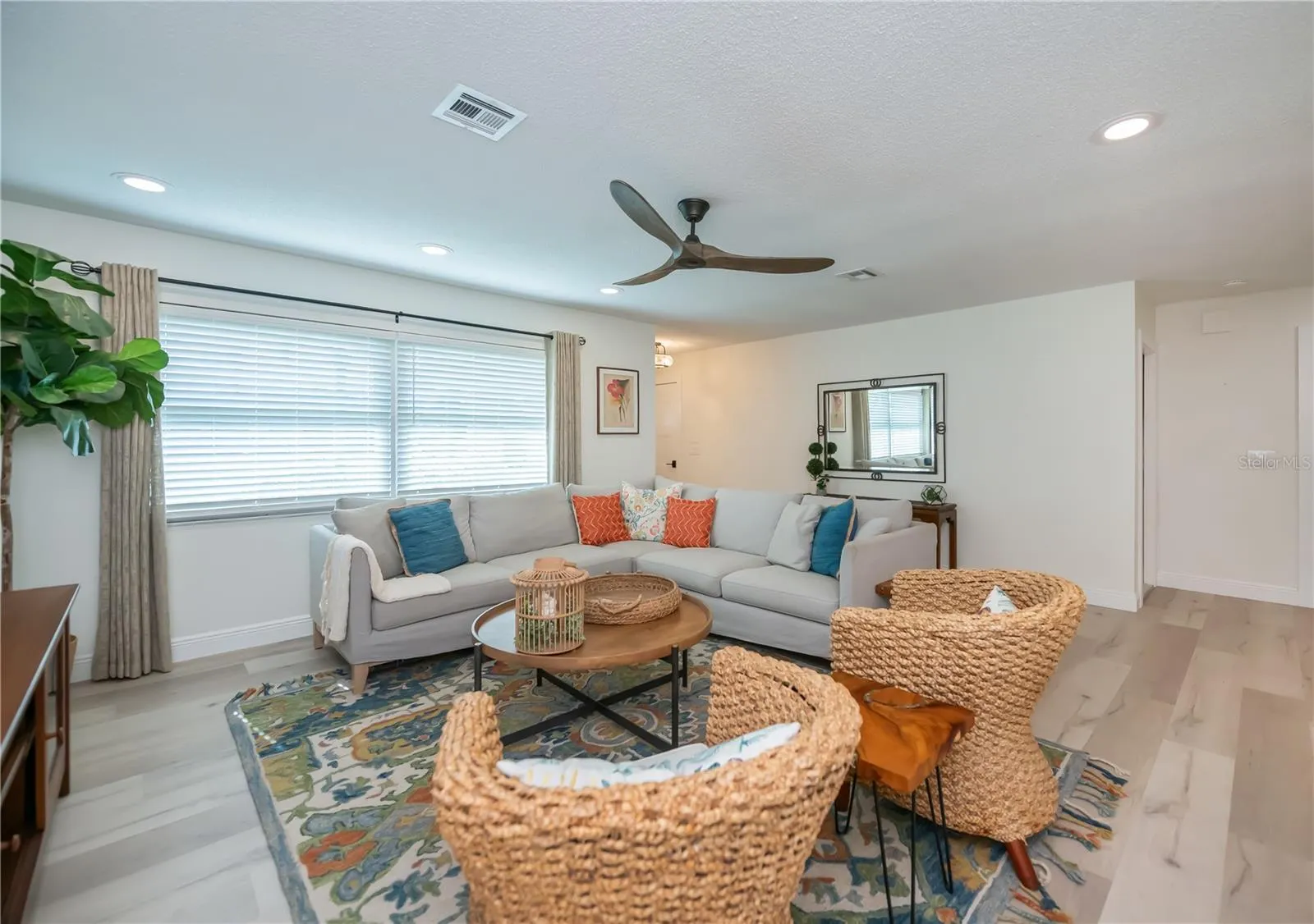 370 CRANE RD