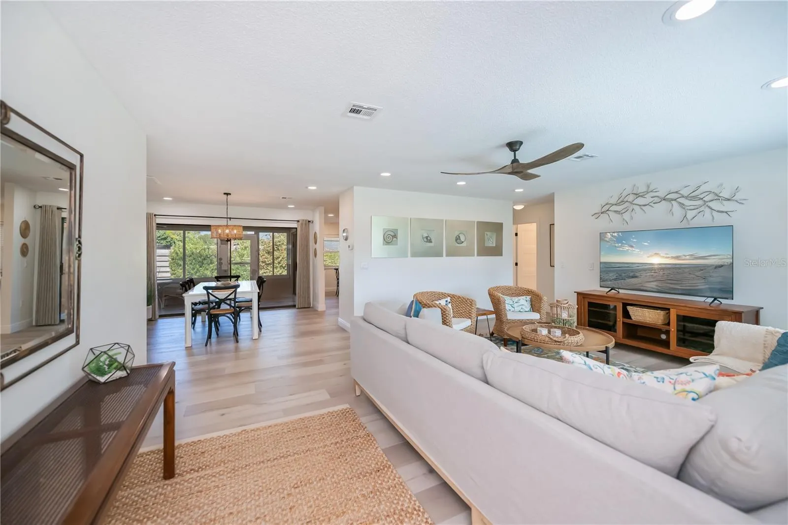 370 CRANE RD