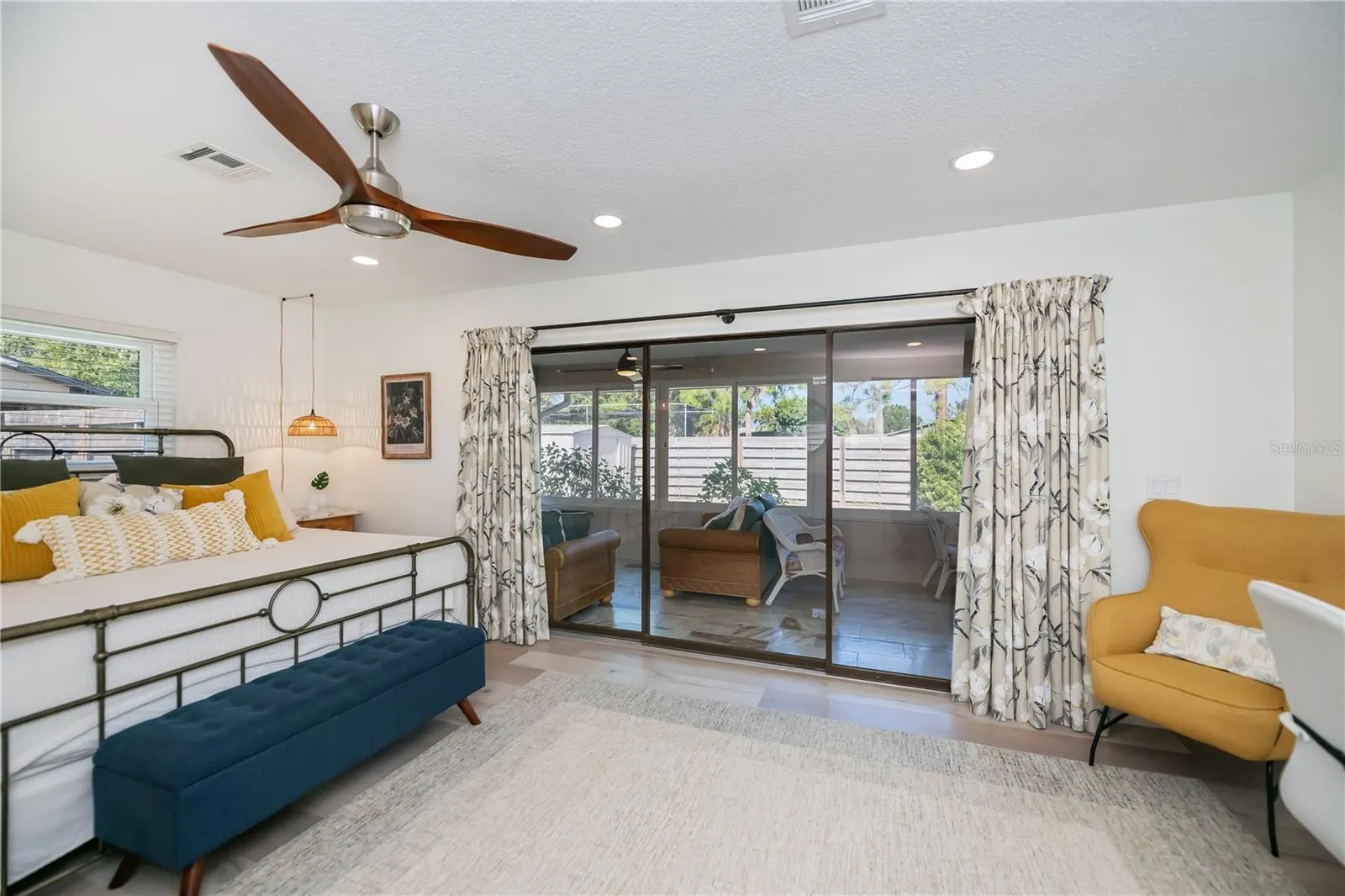 370 CRANE RD