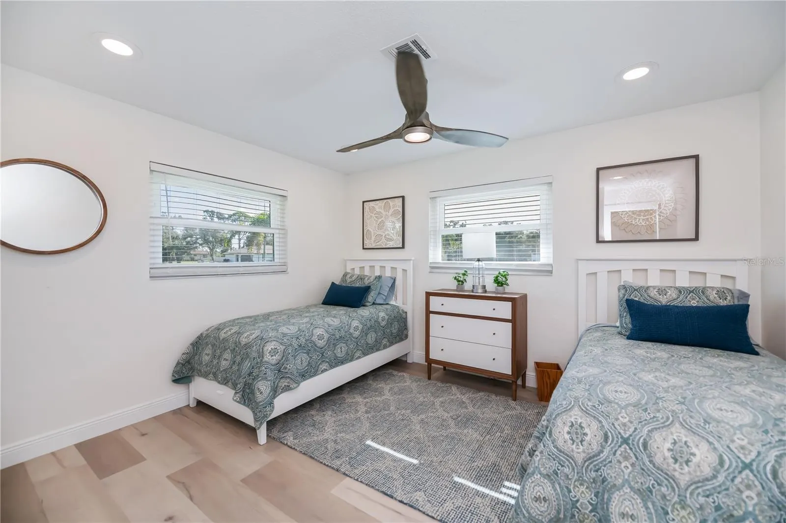 370 CRANE RD