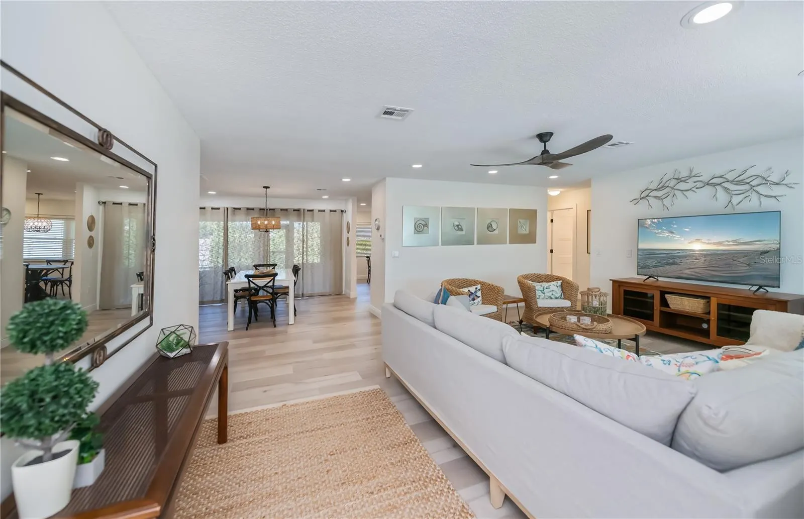 370 CRANE RD