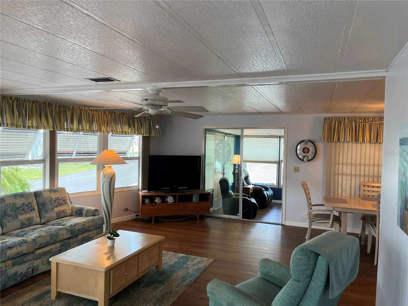 826 JOLANDA CIR