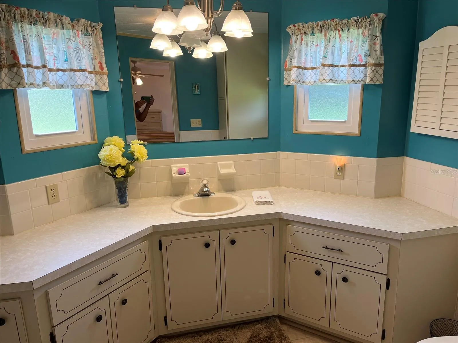 826 JOLANDA CIR