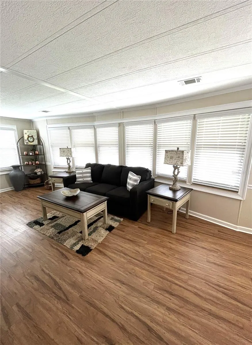 154 SEAWARD WAY