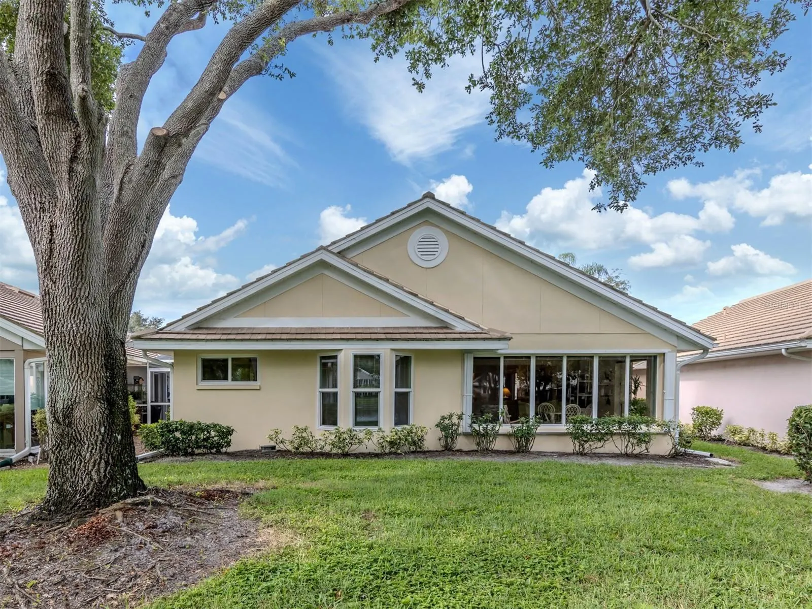 523 CLUBSIDE CIR #52, #52