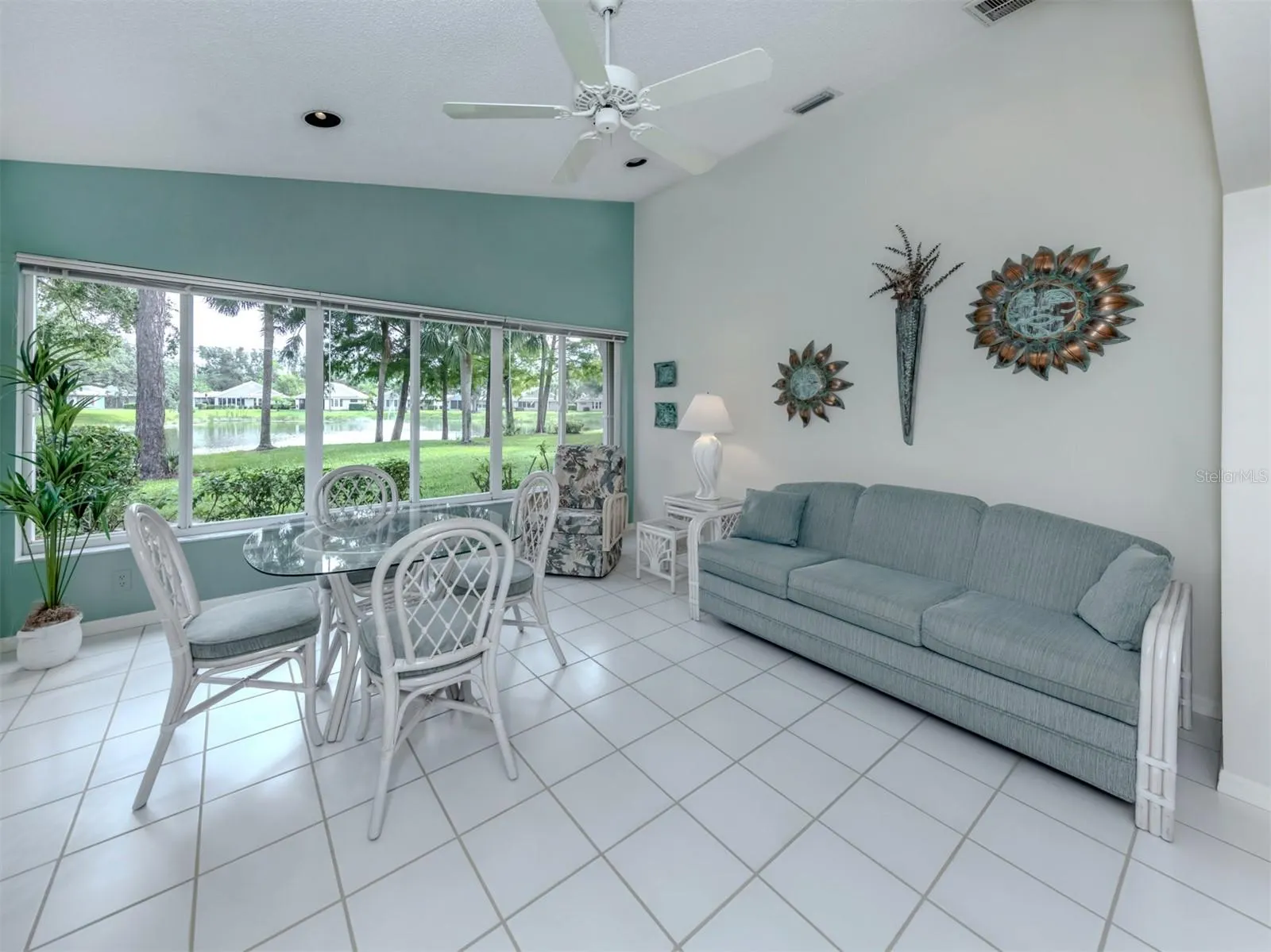 523 CLUBSIDE CIR #52, #52