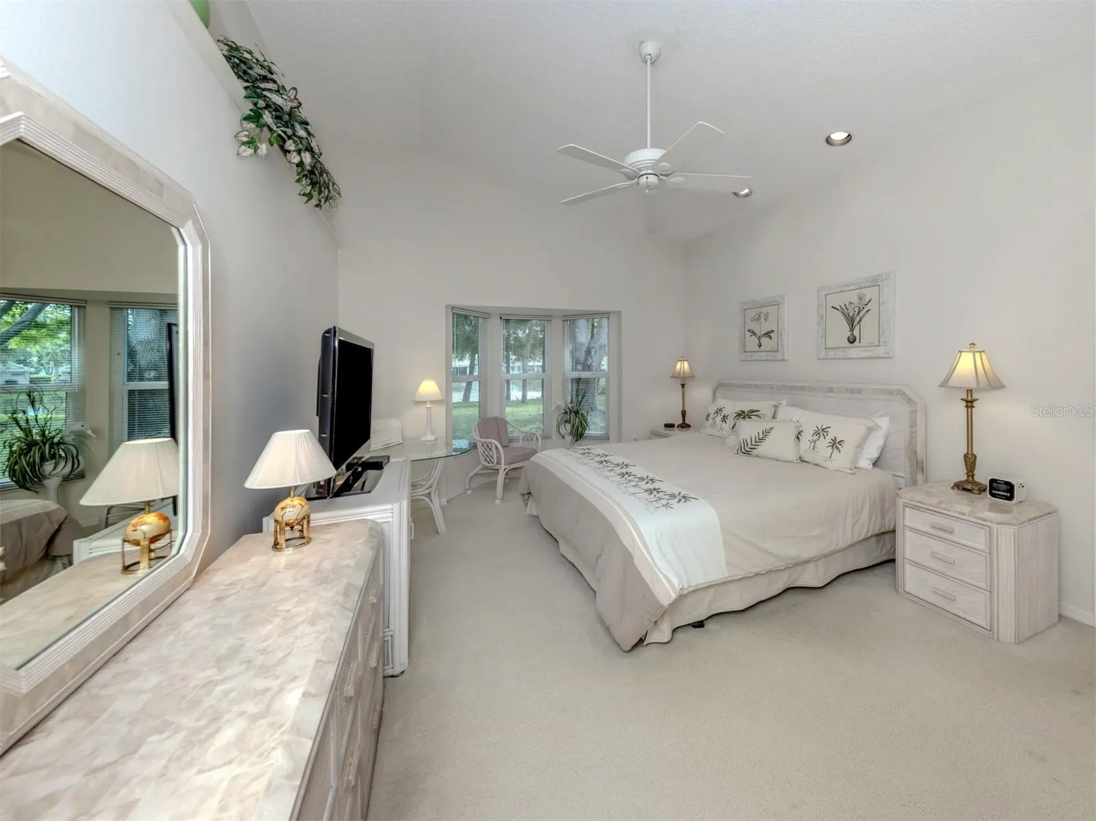 523 CLUBSIDE CIR #52, #52