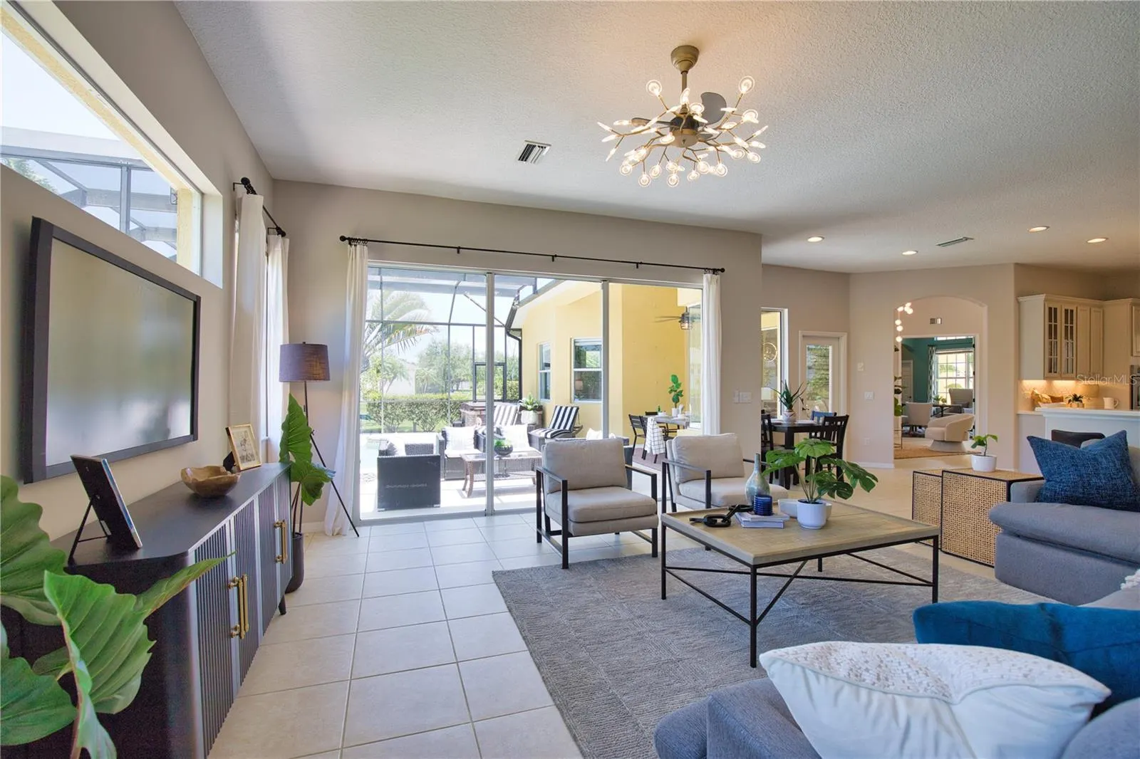 8209 SNOWY EGRET PL