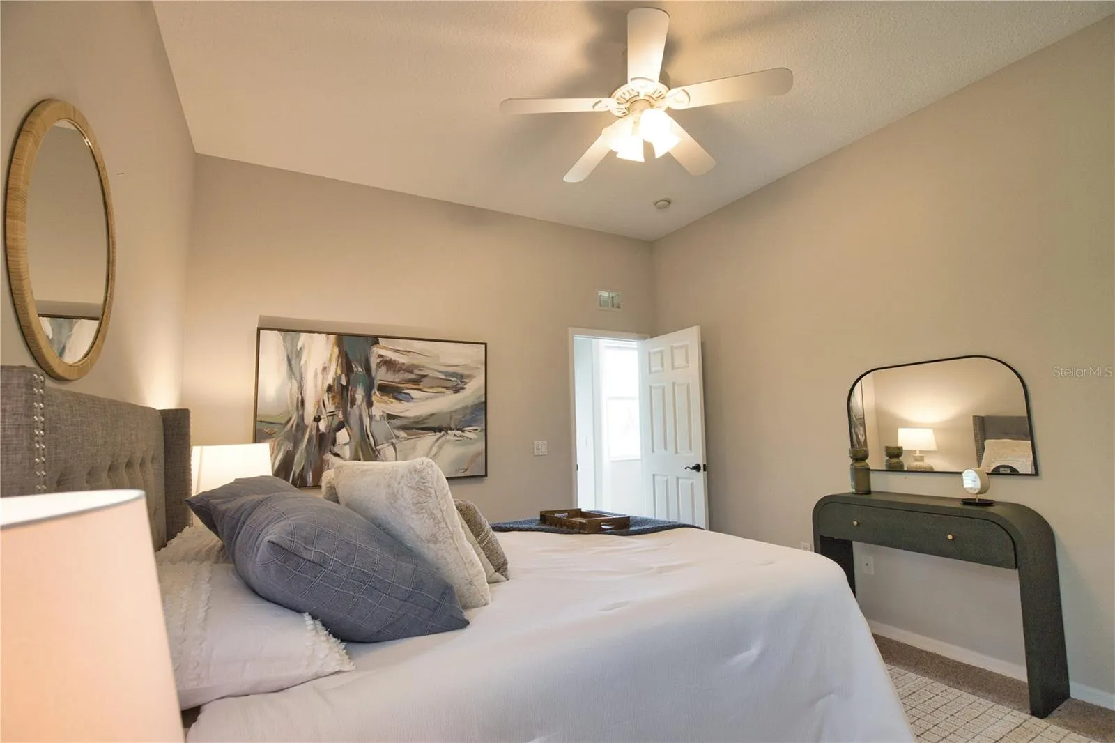 8209 SNOWY EGRET PL