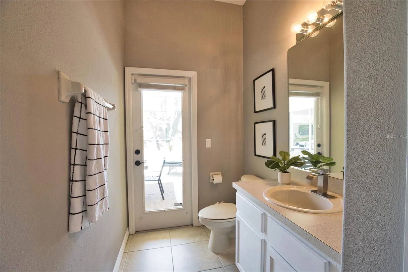 8209 SNOWY EGRET PL