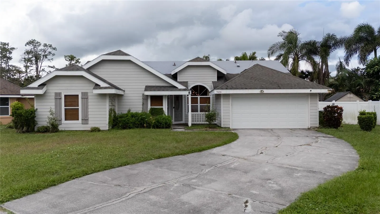 7606 37TH STREET CIR E
