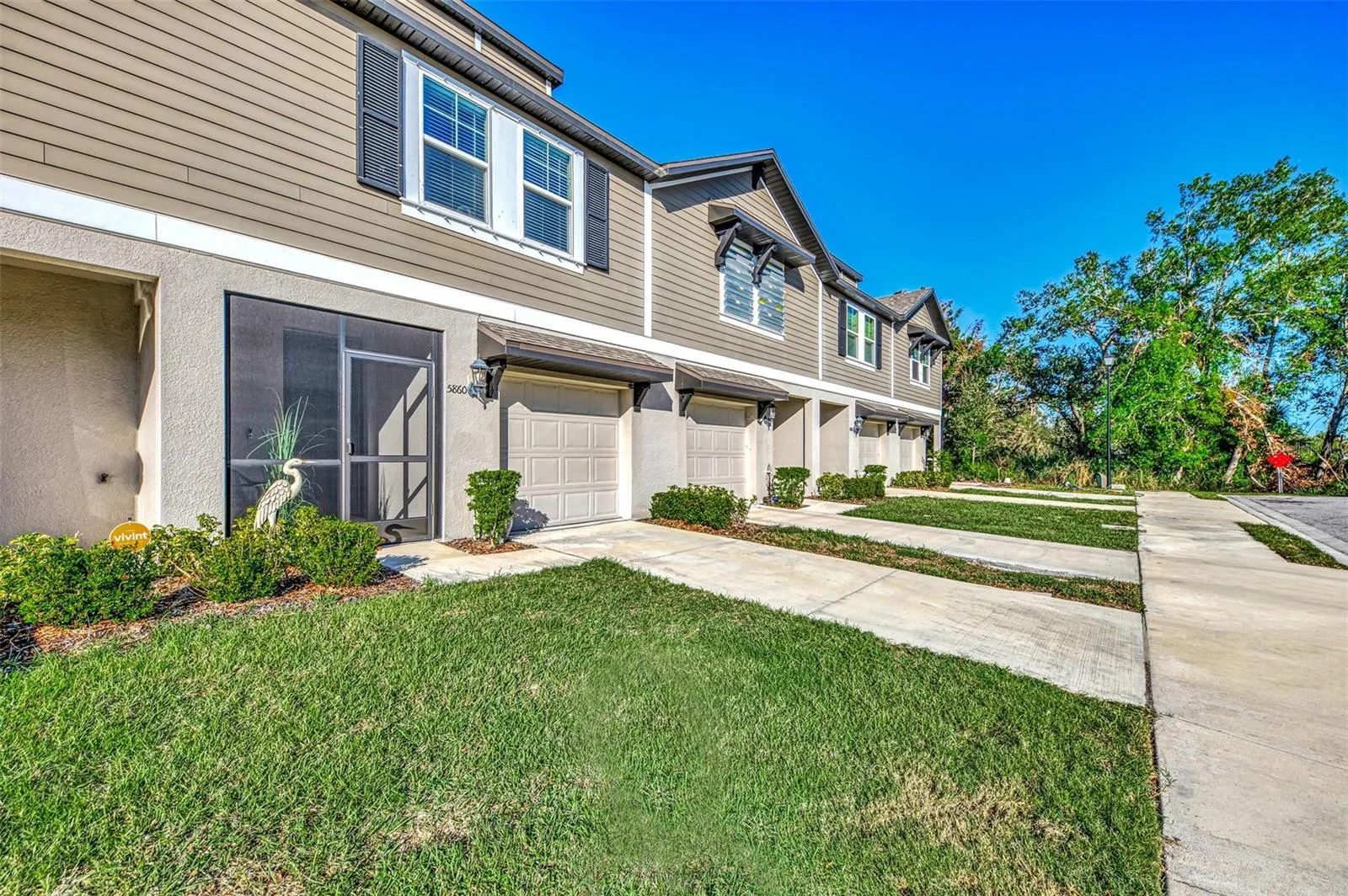5860 OCEAN ISLE DR