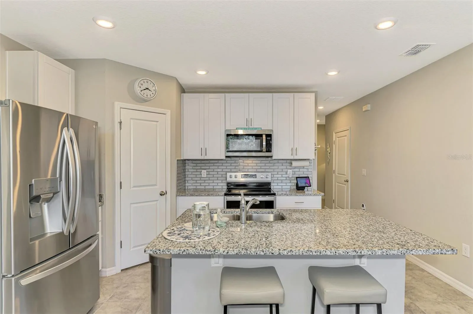 5860 OCEAN ISLE DR