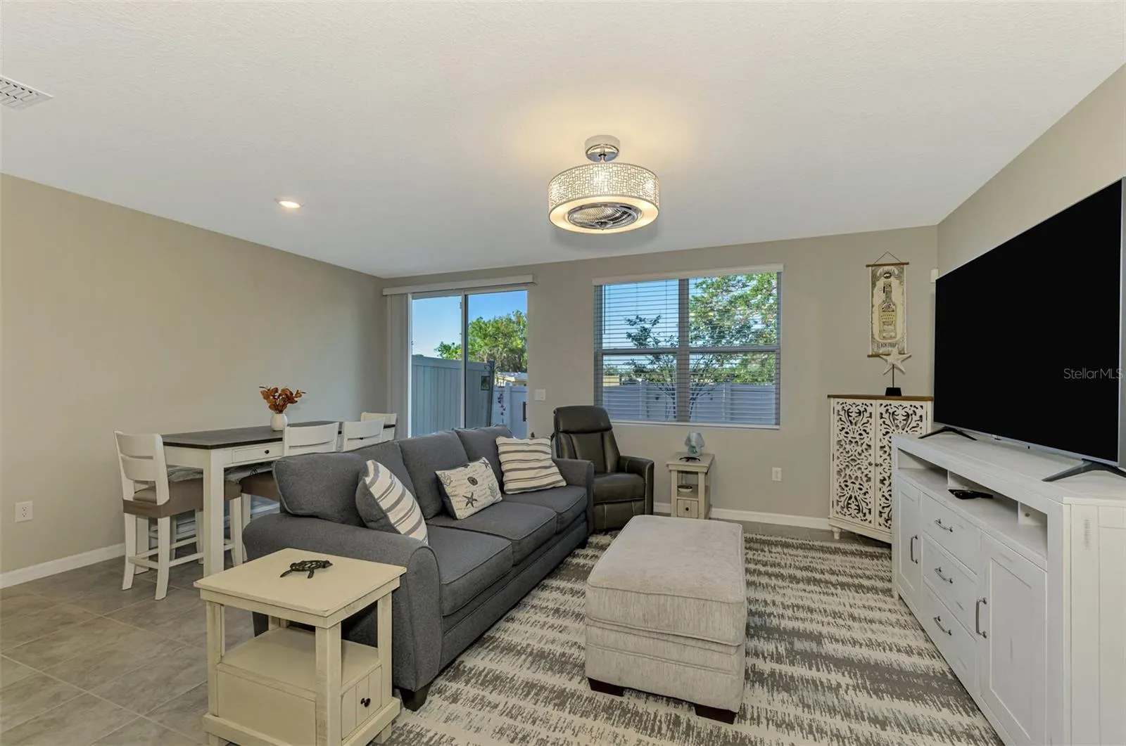 5860 OCEAN ISLE DR