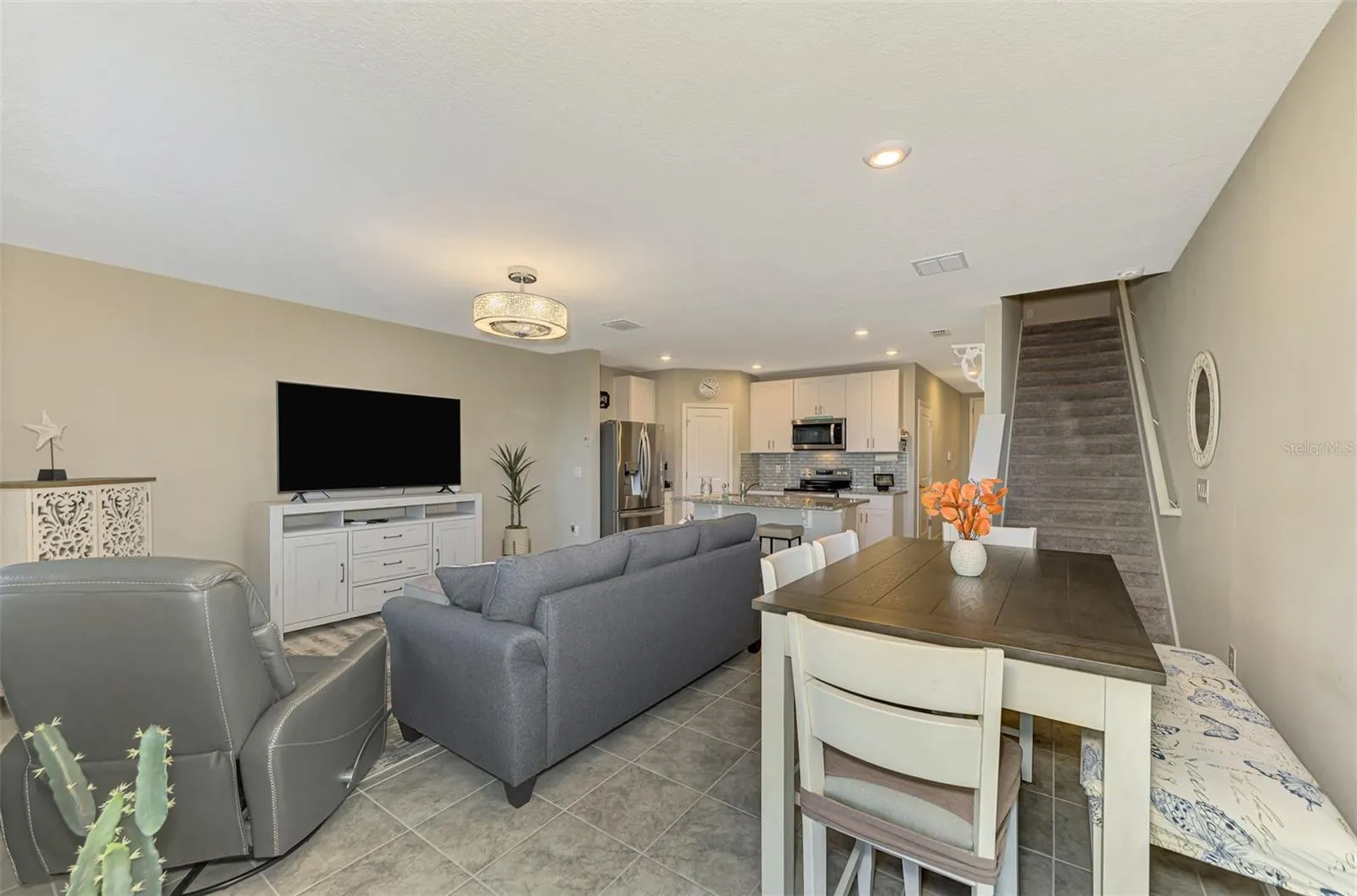 5860 OCEAN ISLE DR