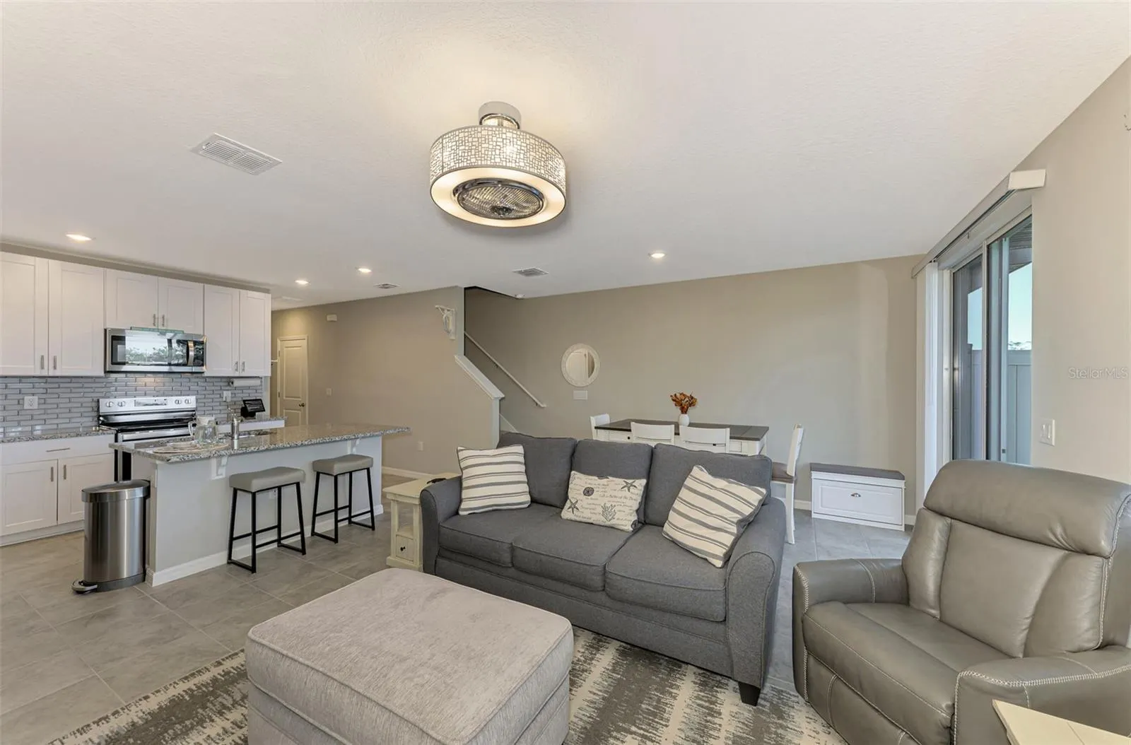 5860 OCEAN ISLE DR