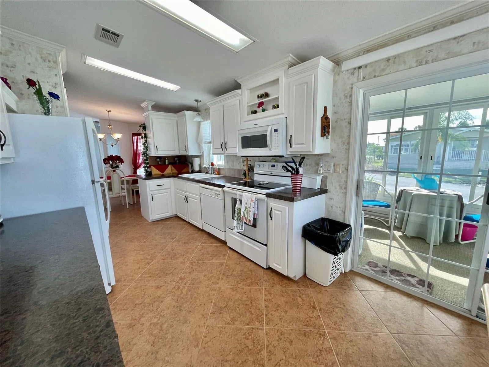 634 LEISURE #205, #205