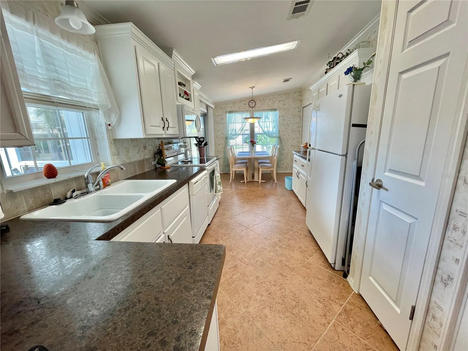 634 LEISURE #205, #205
