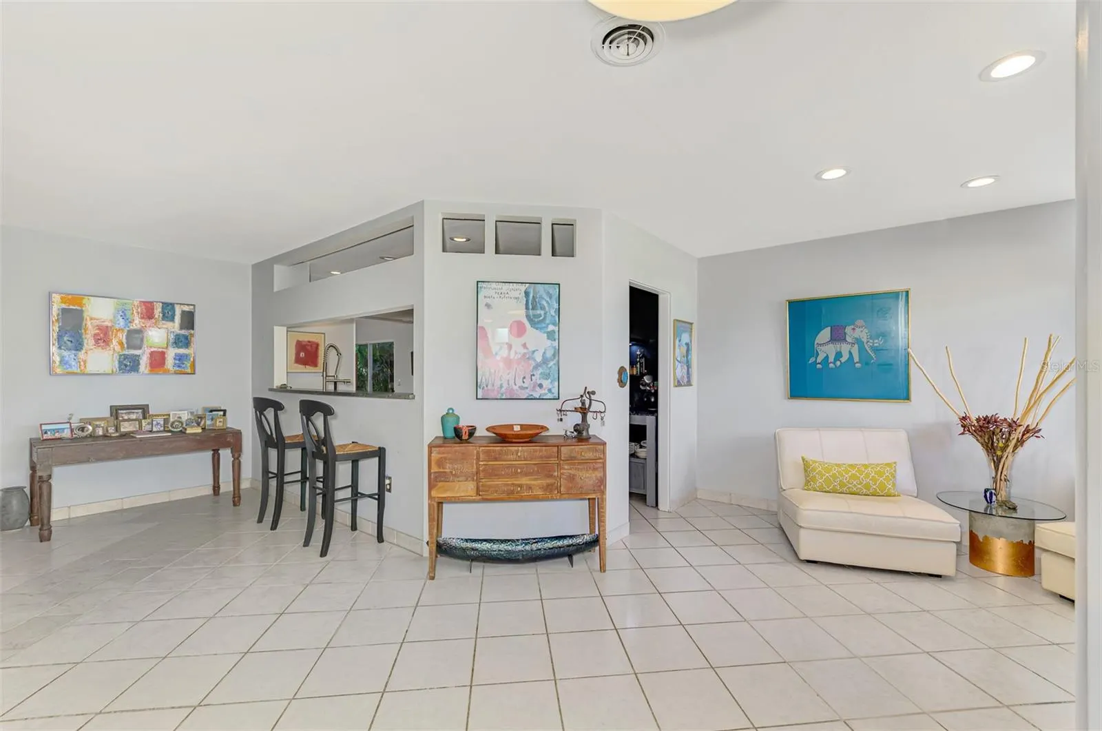 112 FIELD AVENUE EAST
