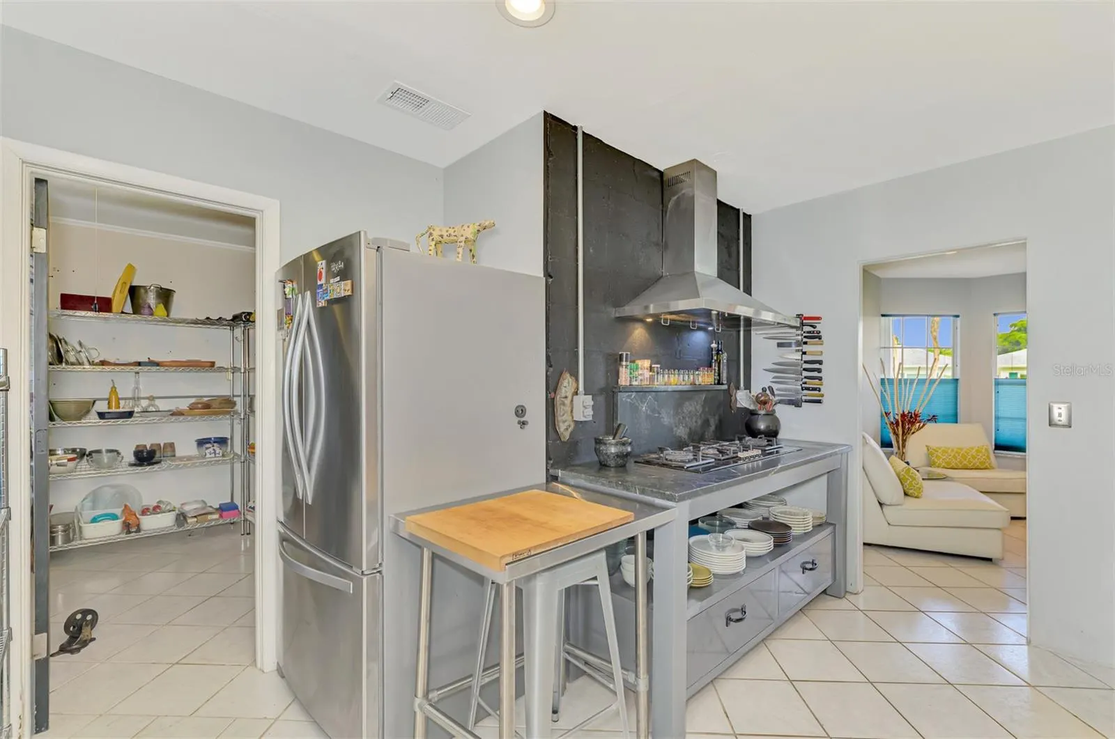 112 FIELD AVENUE EAST