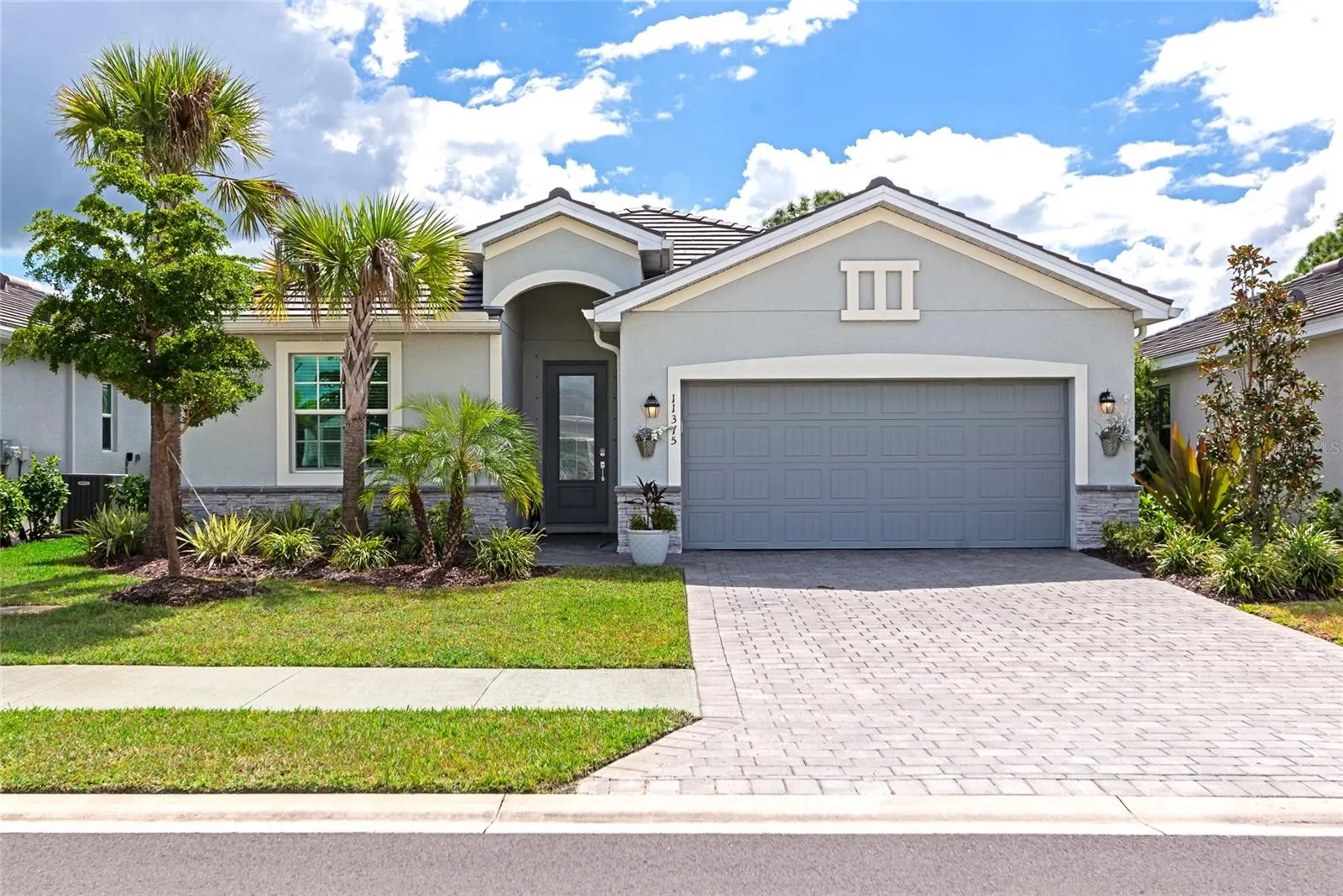 11375 BURGUNDY DR