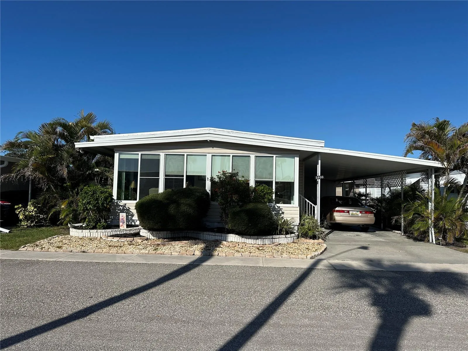 5800 FORSYTHIA RD
