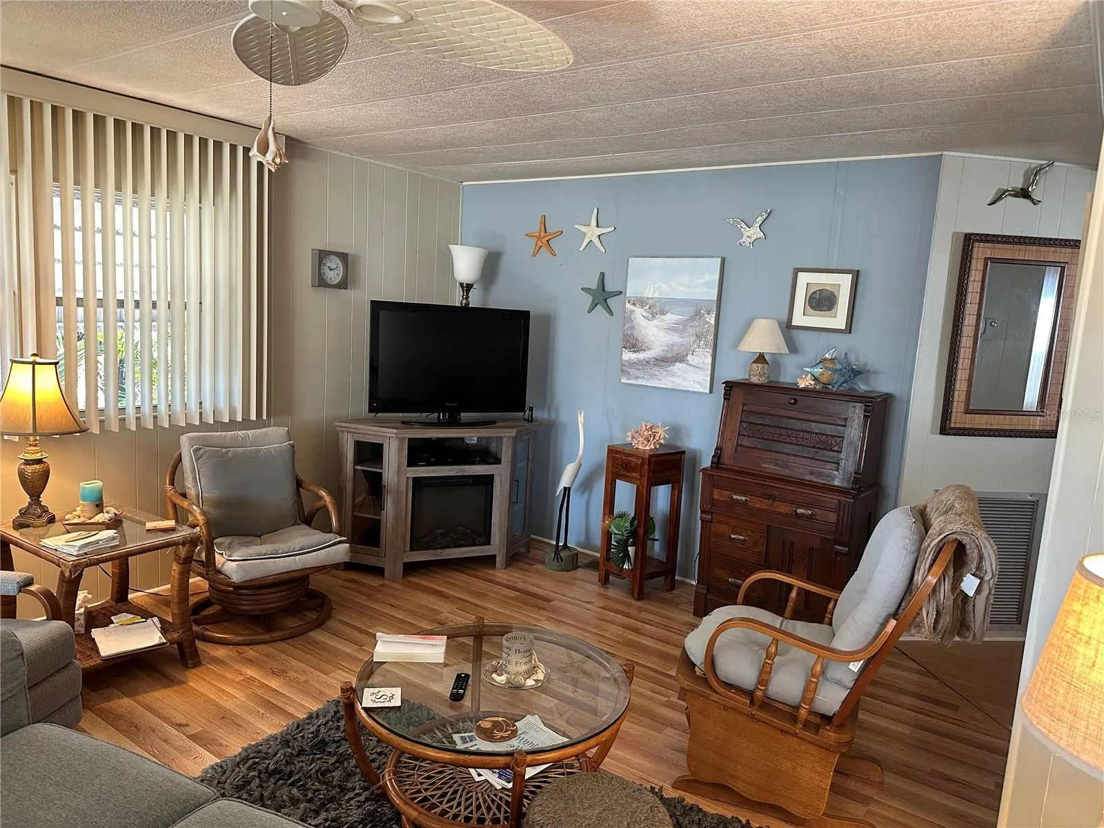 5800 FORSYTHIA RD