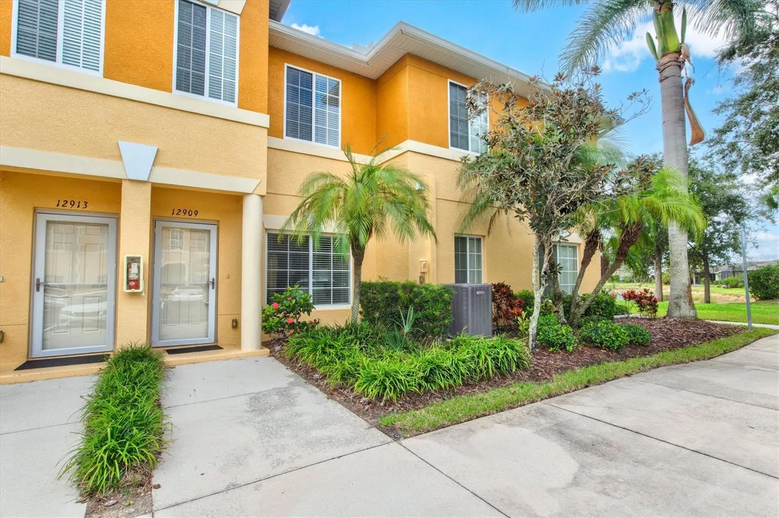 12909 TIGERS EYE DR