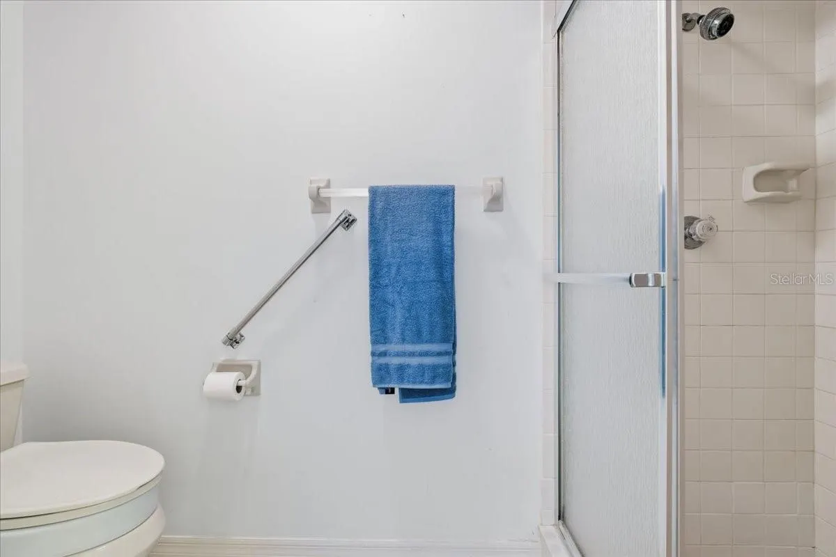 1211 CAPRI ISLES BLVD #140, #140