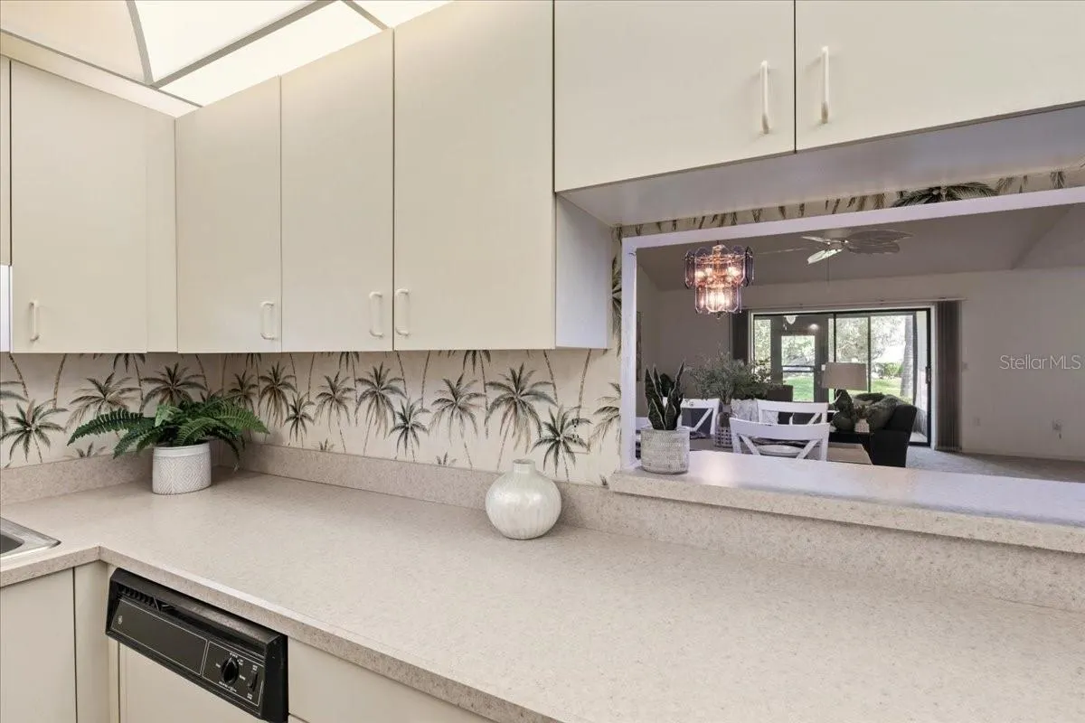 1211 CAPRI ISLES BLVD #140, #140