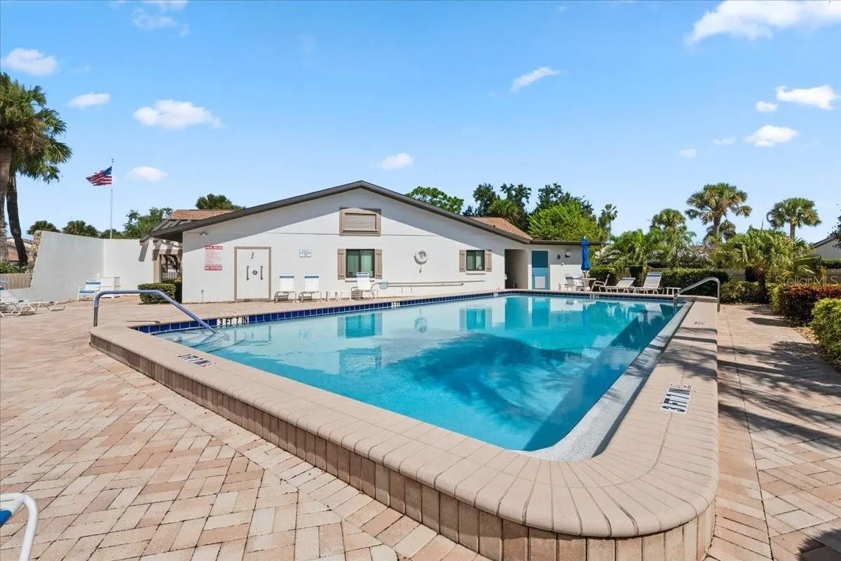 1211 CAPRI ISLES BLVD #140, #140