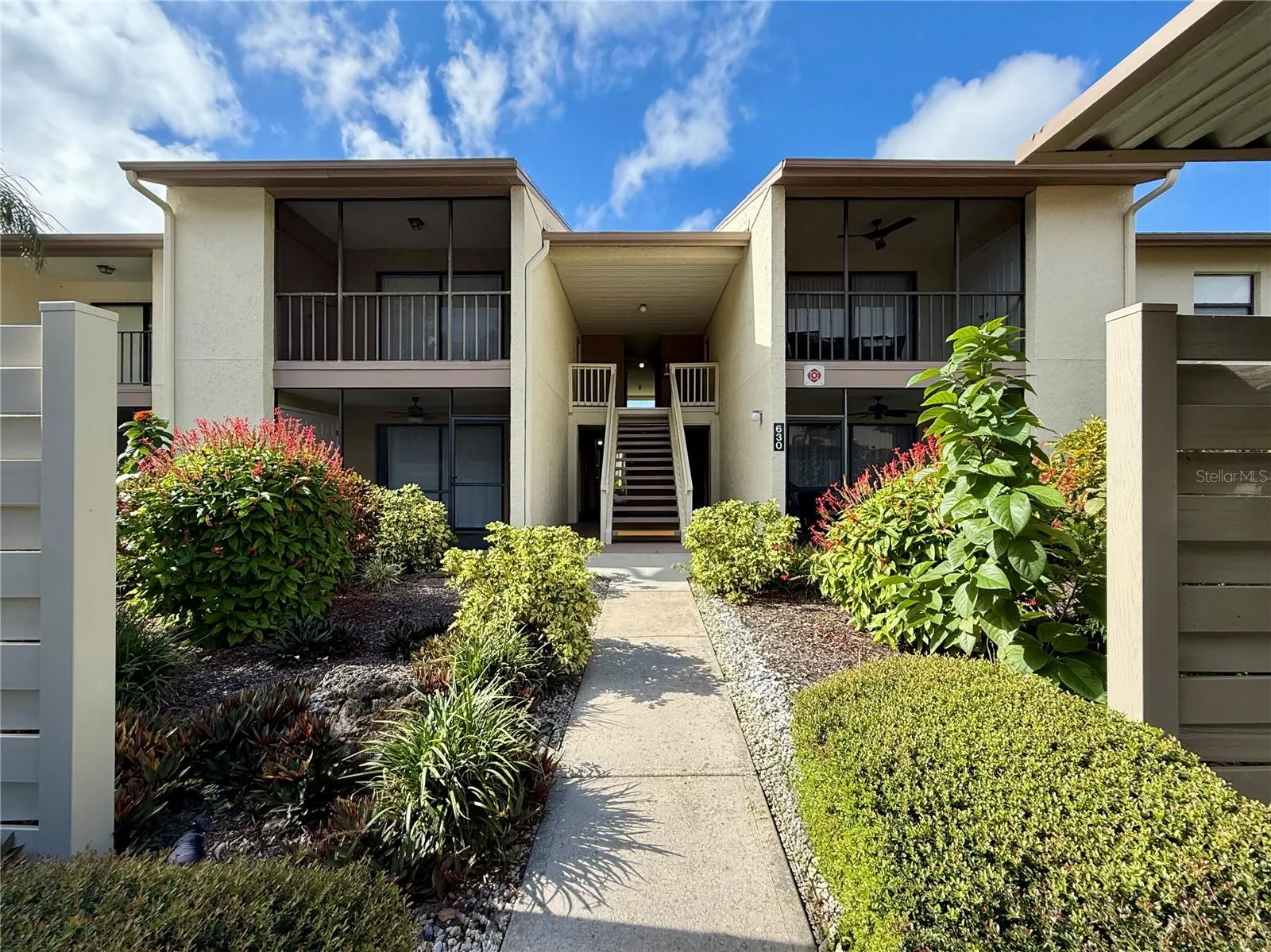 630 BIRD BAY DR E #208, #208