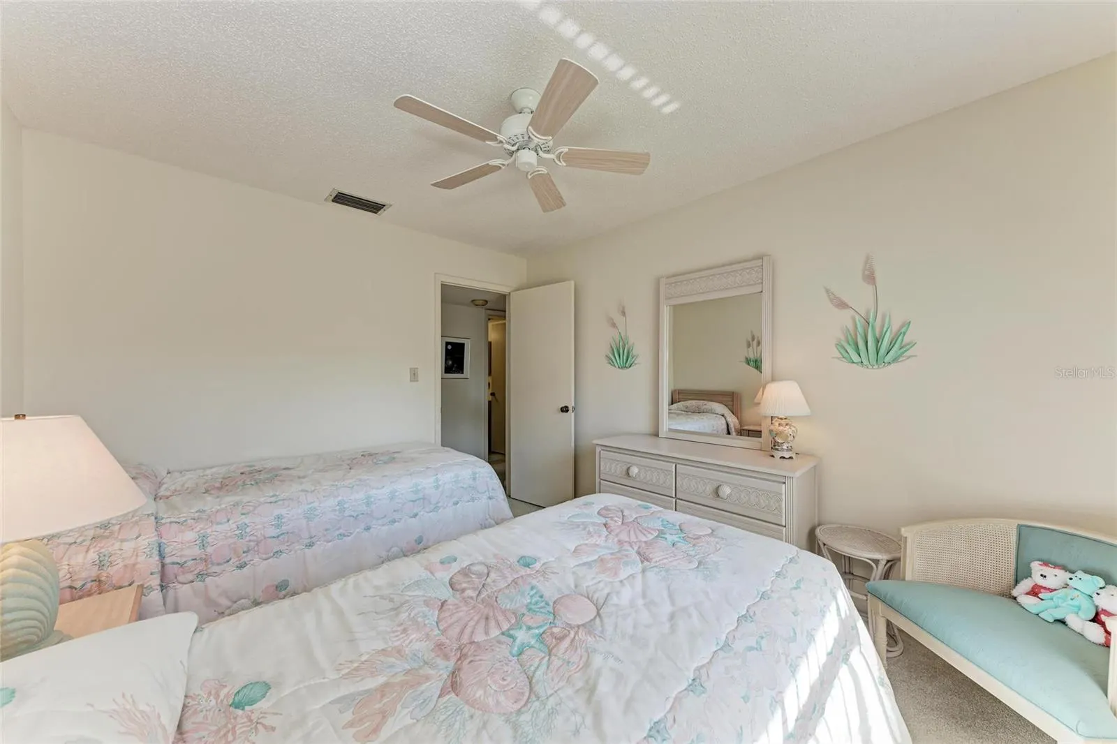 630 BIRD BAY DR E #208, #208