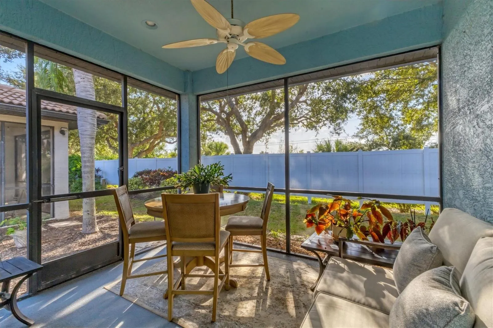 122 PRESERVE PL