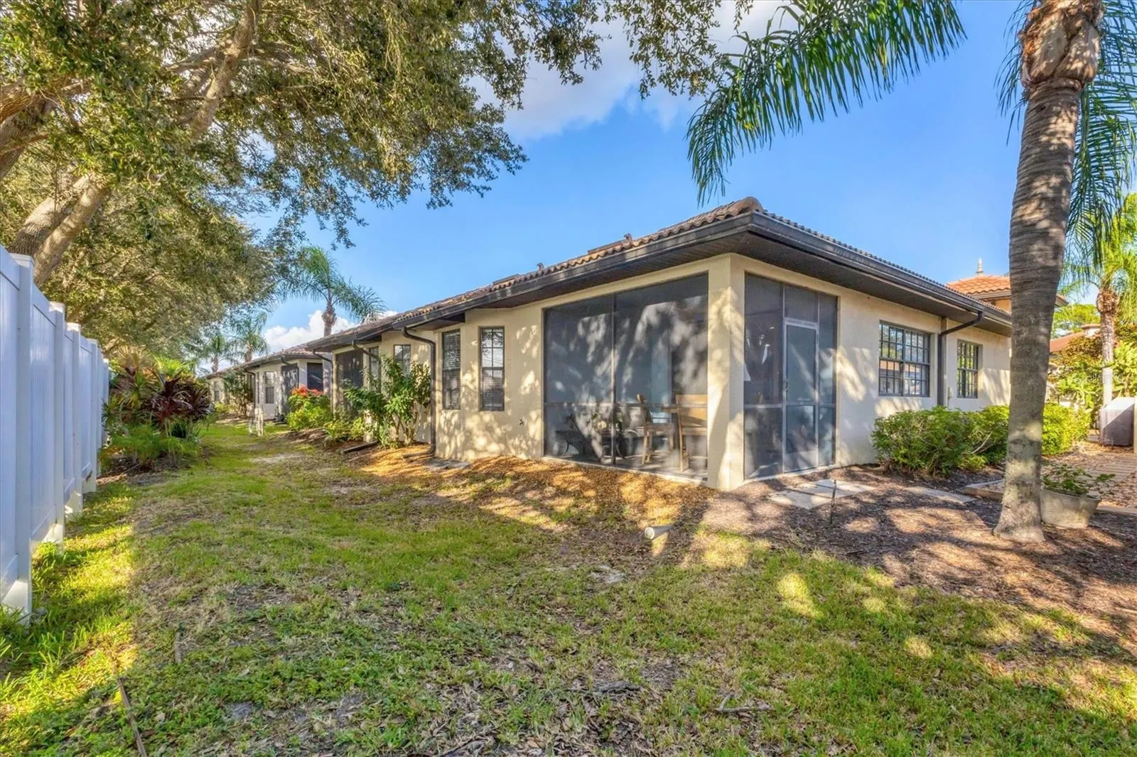 122 PRESERVE PL