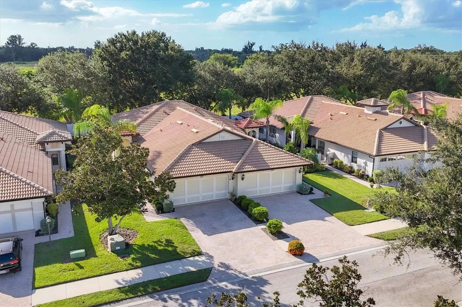 122 PRESERVE PL